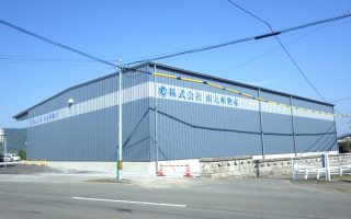 株式会社南九州物産 本社飼料倉庫