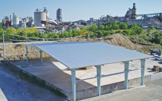 太平洋セメント株式会社 藤原工場リサイクル品置場屋根