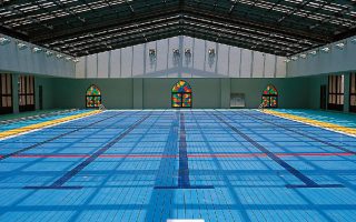 熊本私立慶徳小学校 開閉式プール屋根