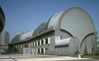 江東区有明スポーツセンター 屋内プール開閉式ドーム上屋