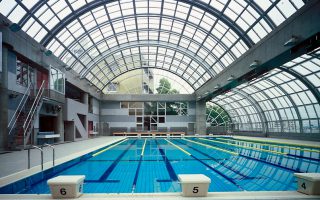 公立小学校 温水プール開閉式上屋
