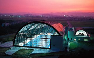 福井市東山健康運動公園 プール上屋