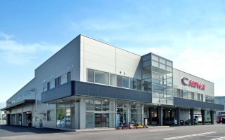 株式会社興和自動車興業　本社整備工場