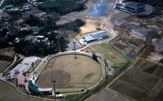 きぬ総合公園温水プール上屋