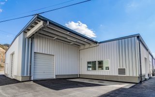 株式会社アタリヤ農園 本社倉庫