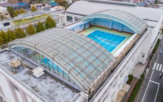 江戸川区立小岩第三中学校 屋内プール開閉屋根