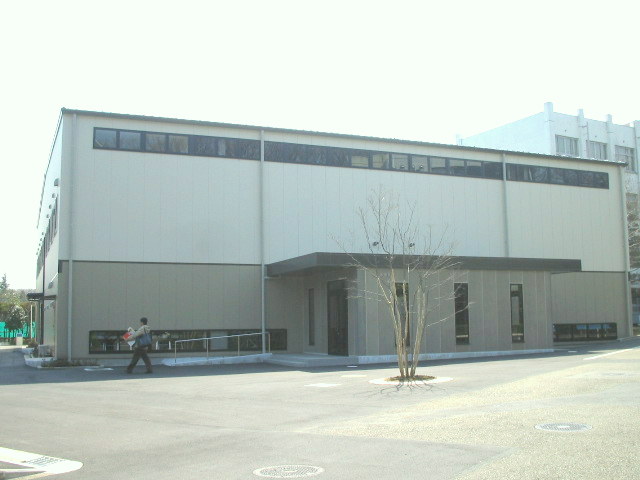私立横浜美術大学 体育館