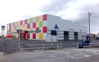 メルヘンワールド涌谷店