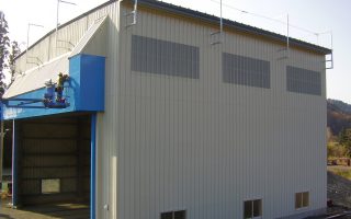 津軽ダム重機修理棟
