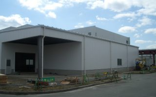 京都薬品工業株式会社　長田野工場製品倉庫
