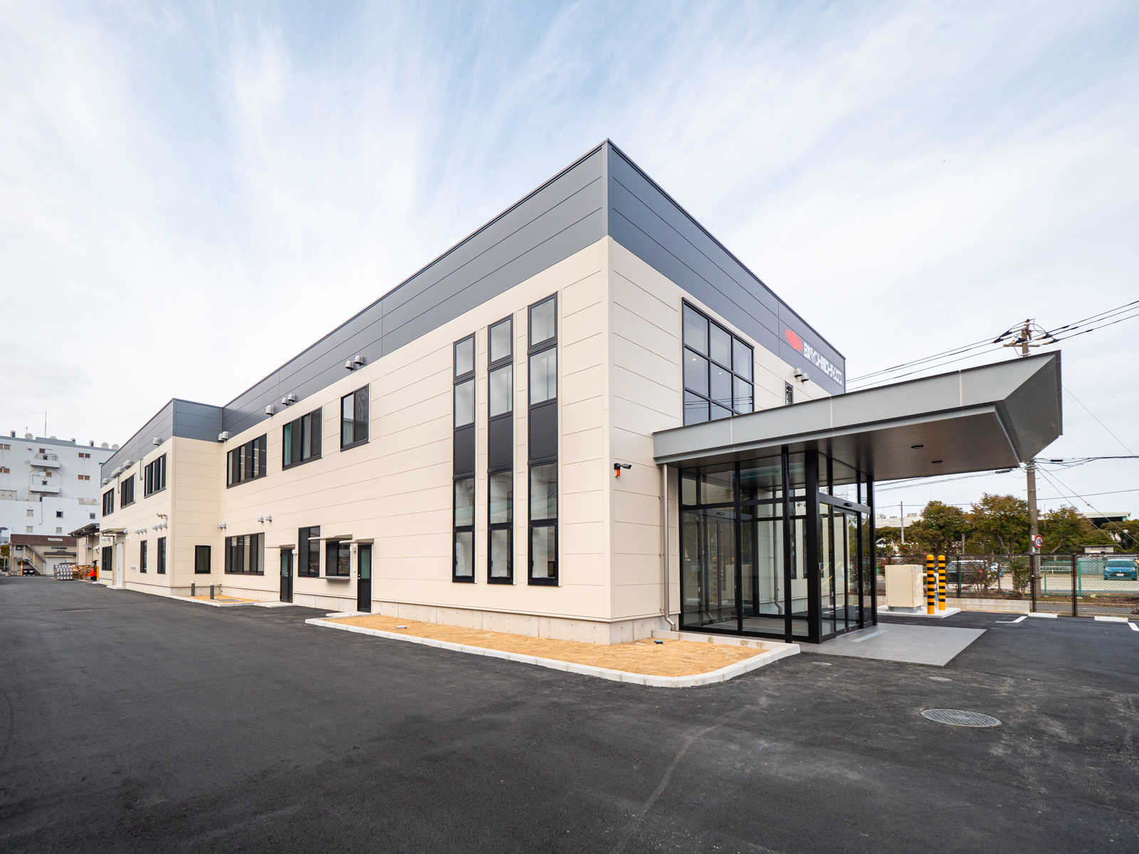 Exterior-3.JPG