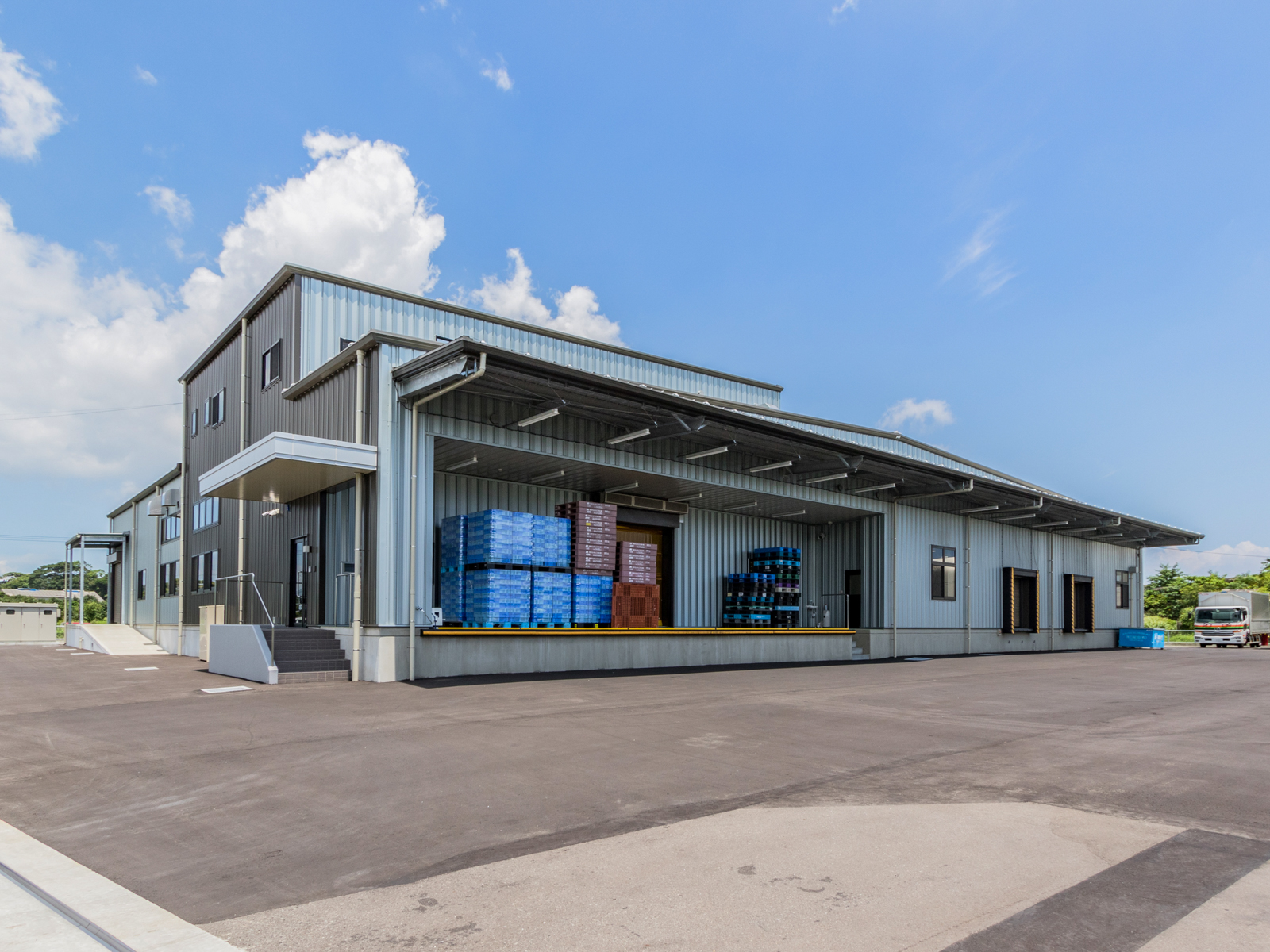 Exterior-1.JPG