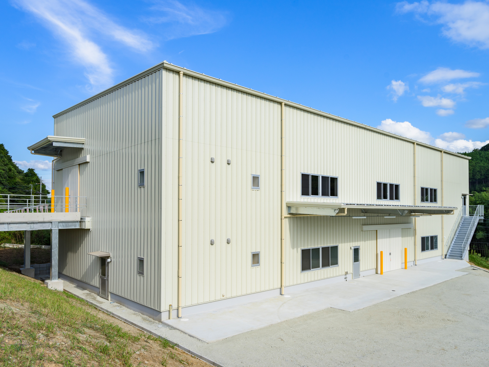 Exterior-5.JPG
