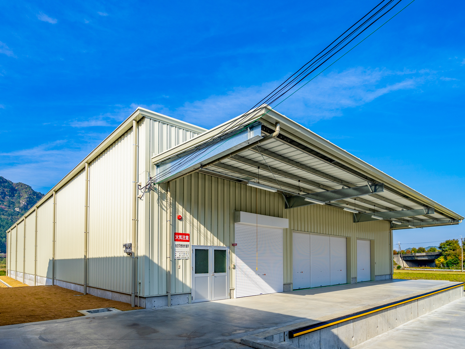 Exterior-1.JPG