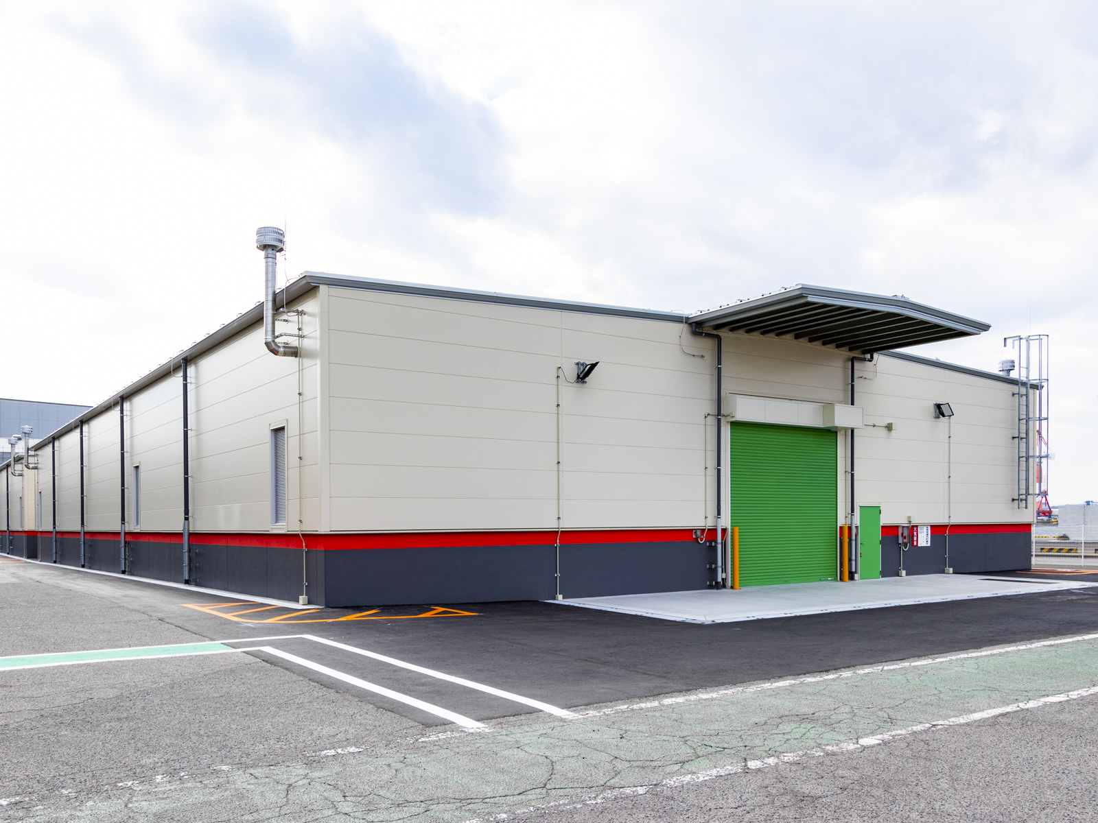 Exterior-3.JPG