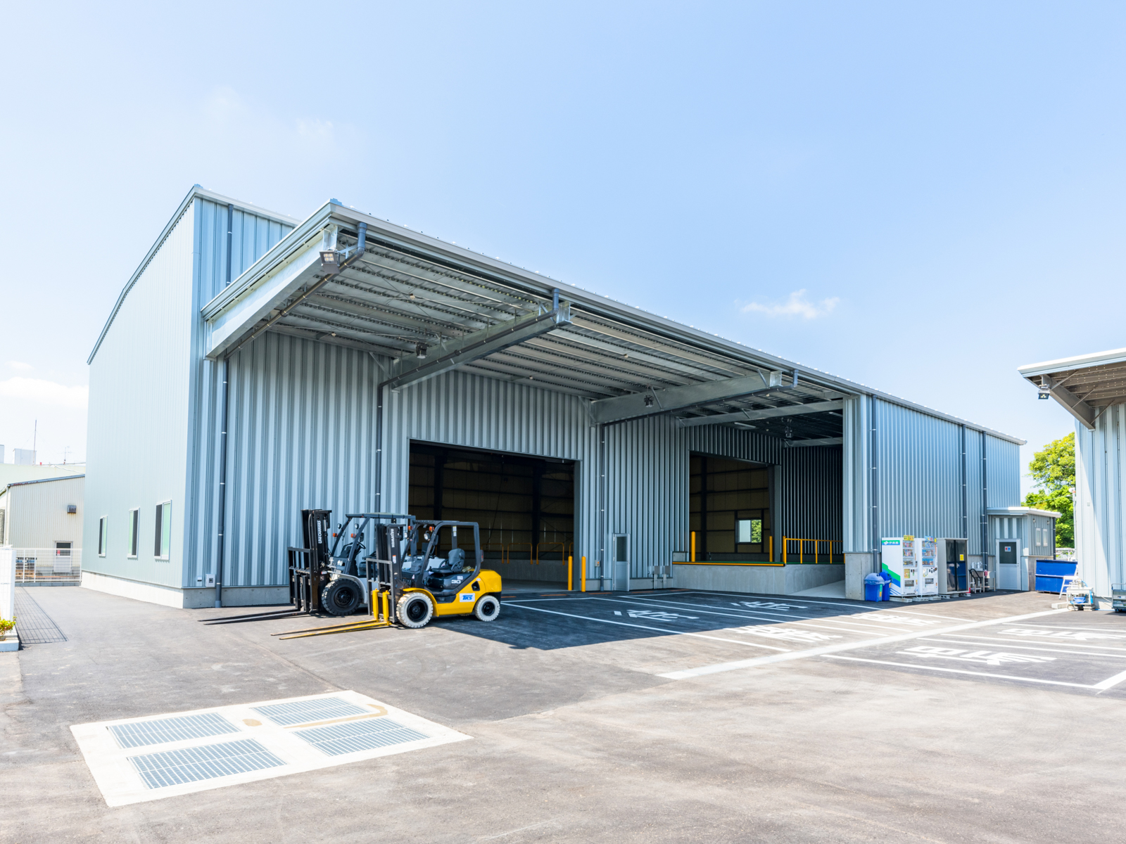 Exterior-4.JPG