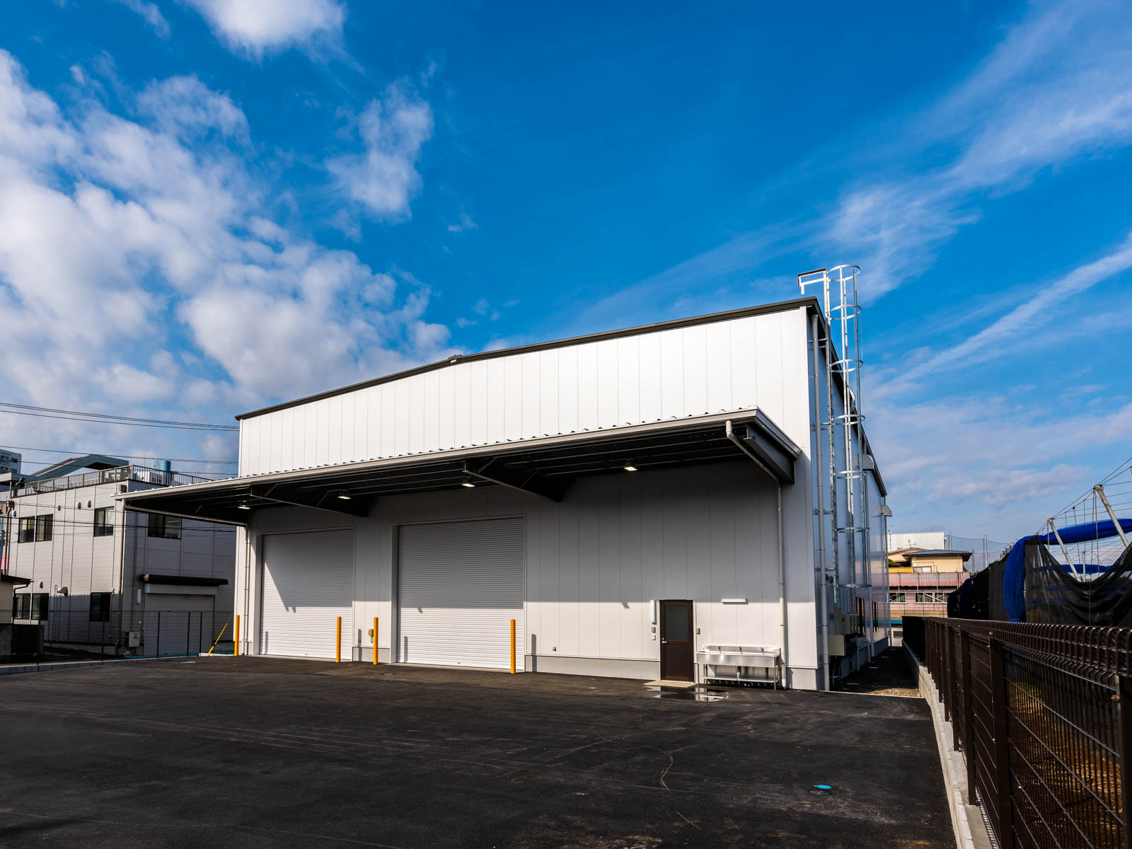 Exterior-3.JPG