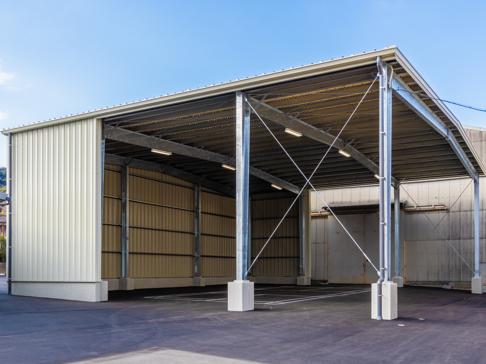 Exterior-3.JPG