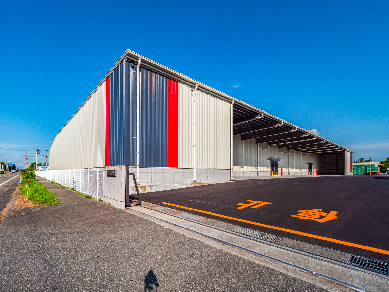 Exterior-2.JPG