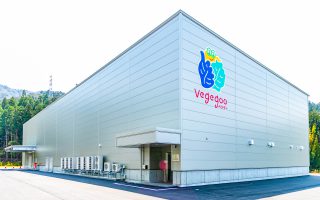 グローアンドグロー株式会社 ベジグー小浜植物工場
