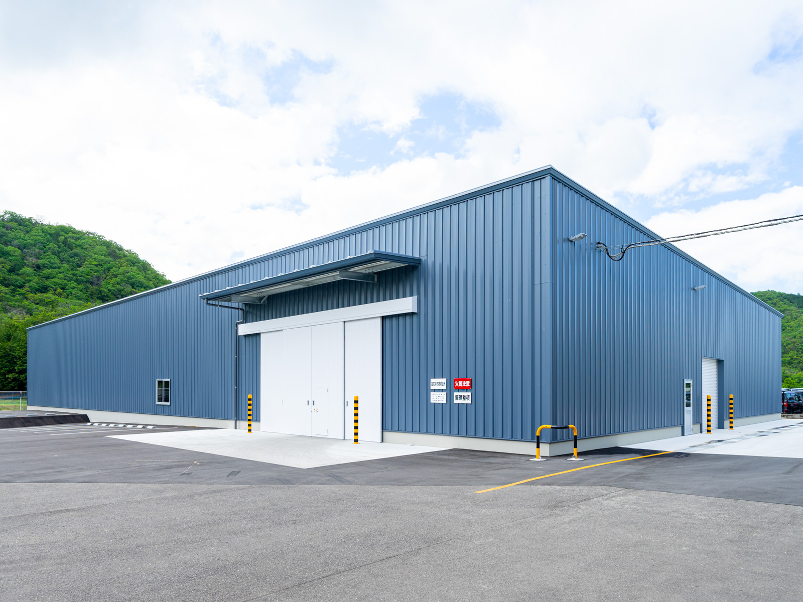 Exterior-5.JPG