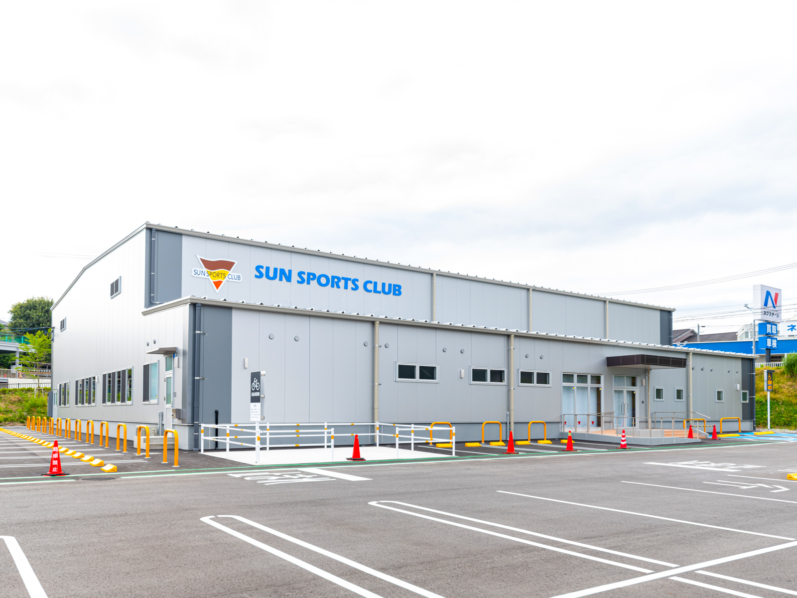 Exterior-4.JPG