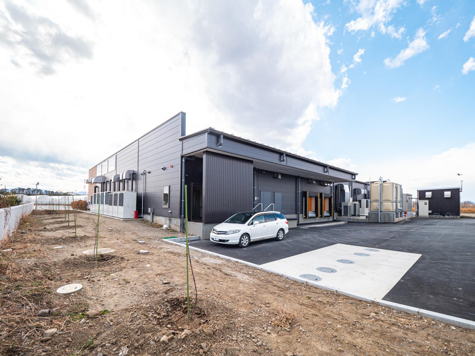 Exterior-8.JPG