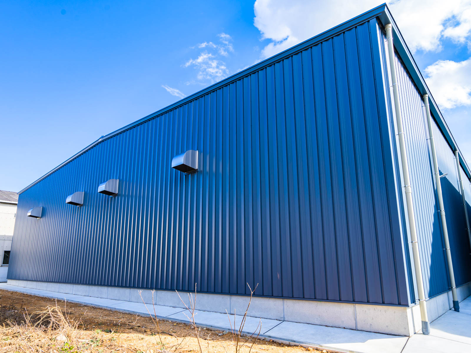 Exterior-3.JPG