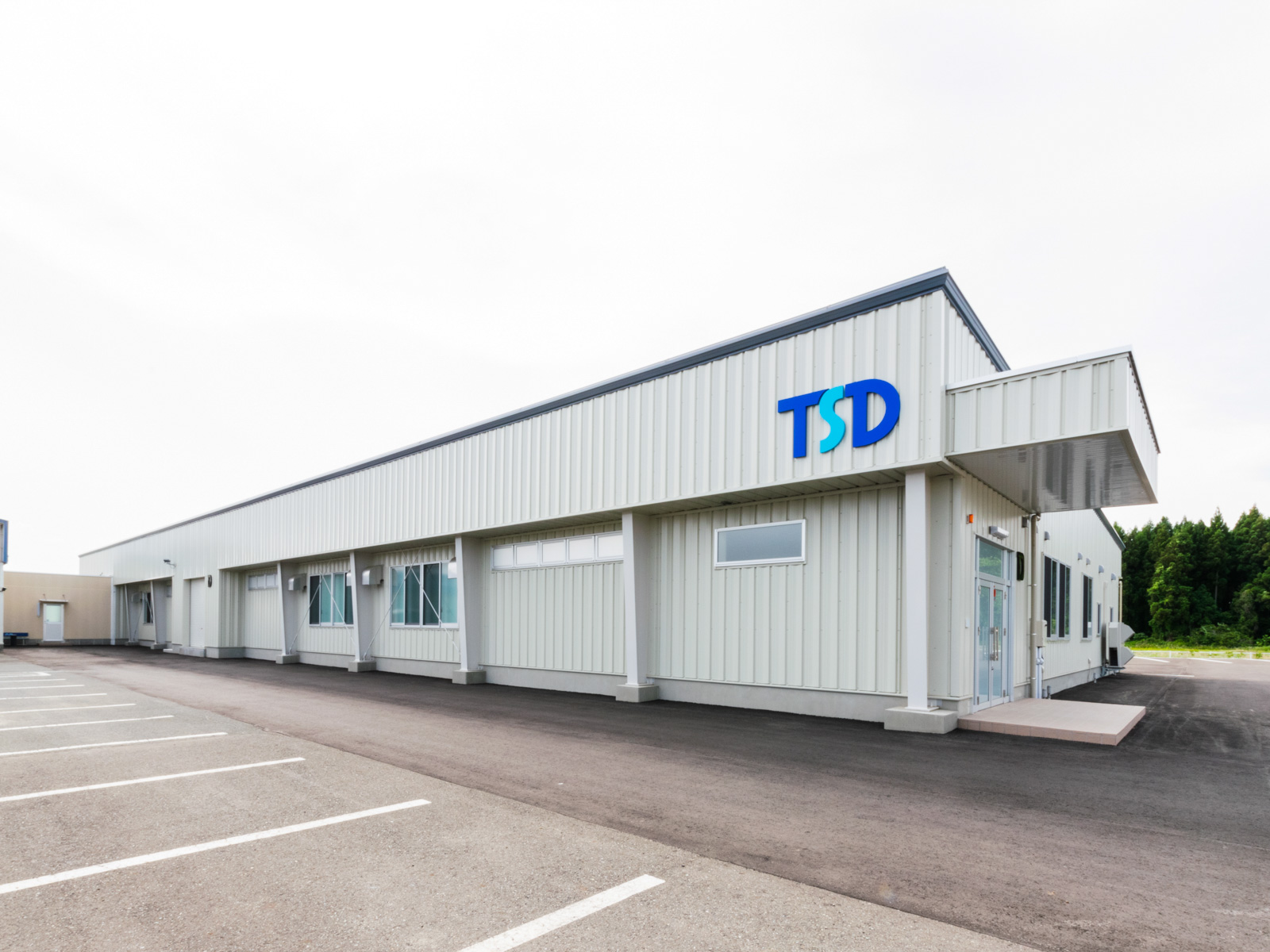 Exterior-4.JPG