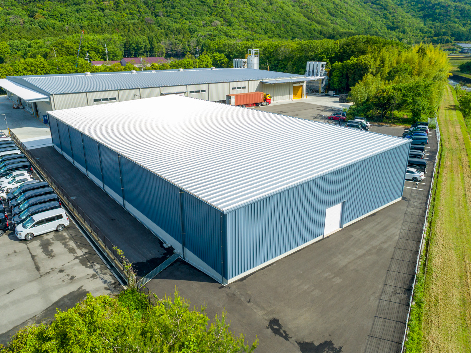 Exterior-4.JPG
