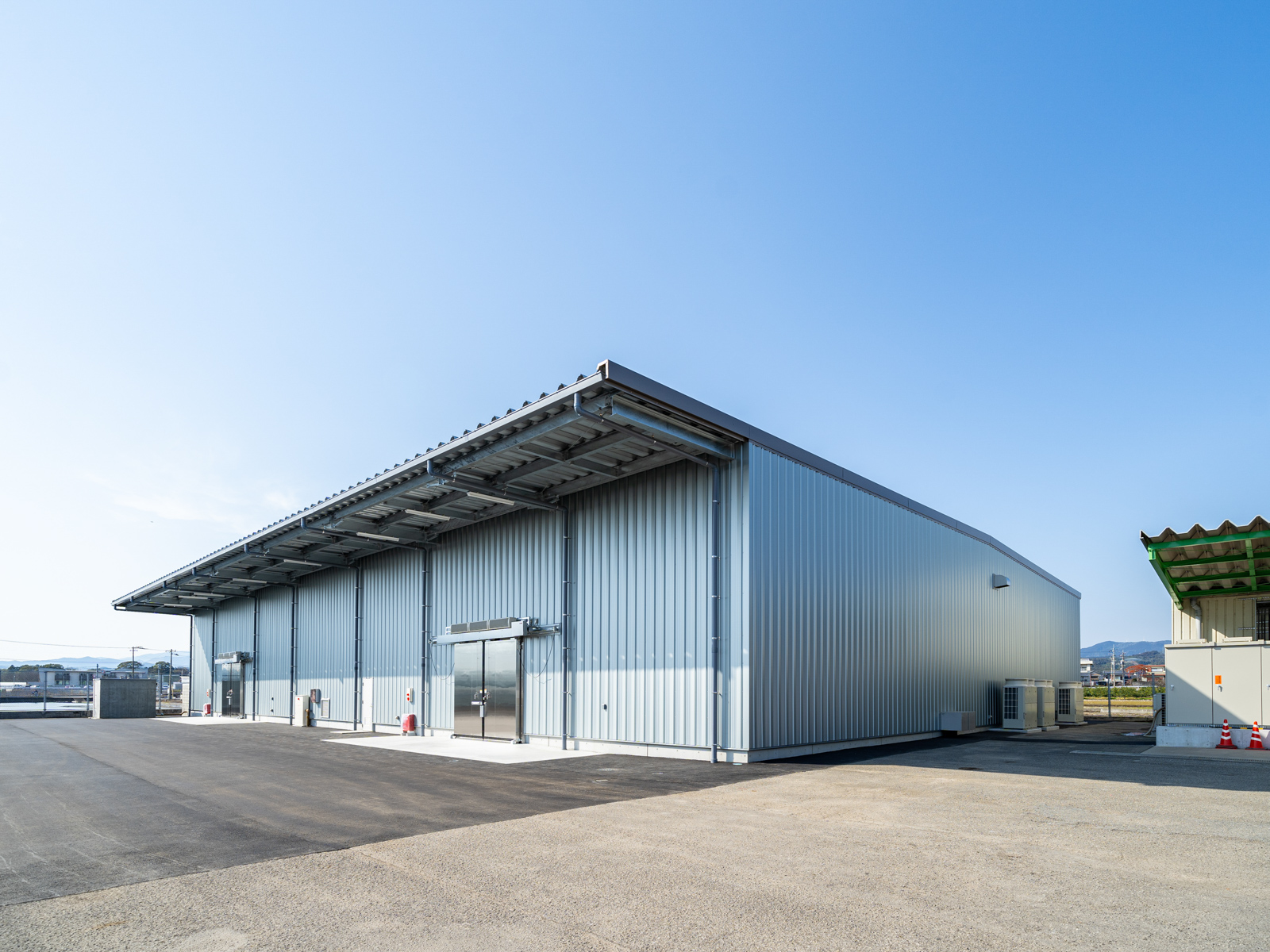 Exterior-4.JPG