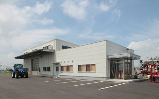 日本ニューホランド株式会社 宮城営業所整備場