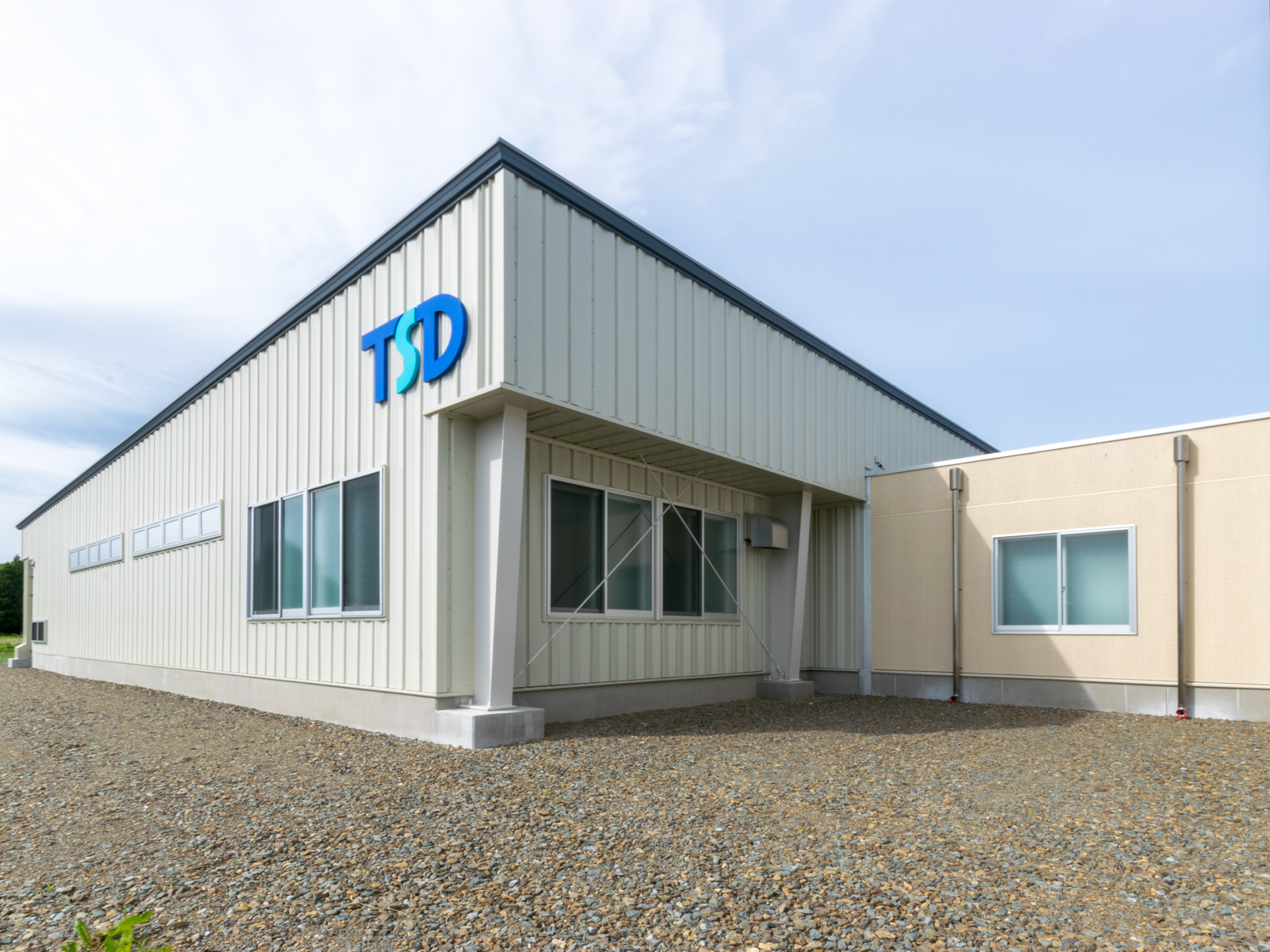Exterior-5.JPG