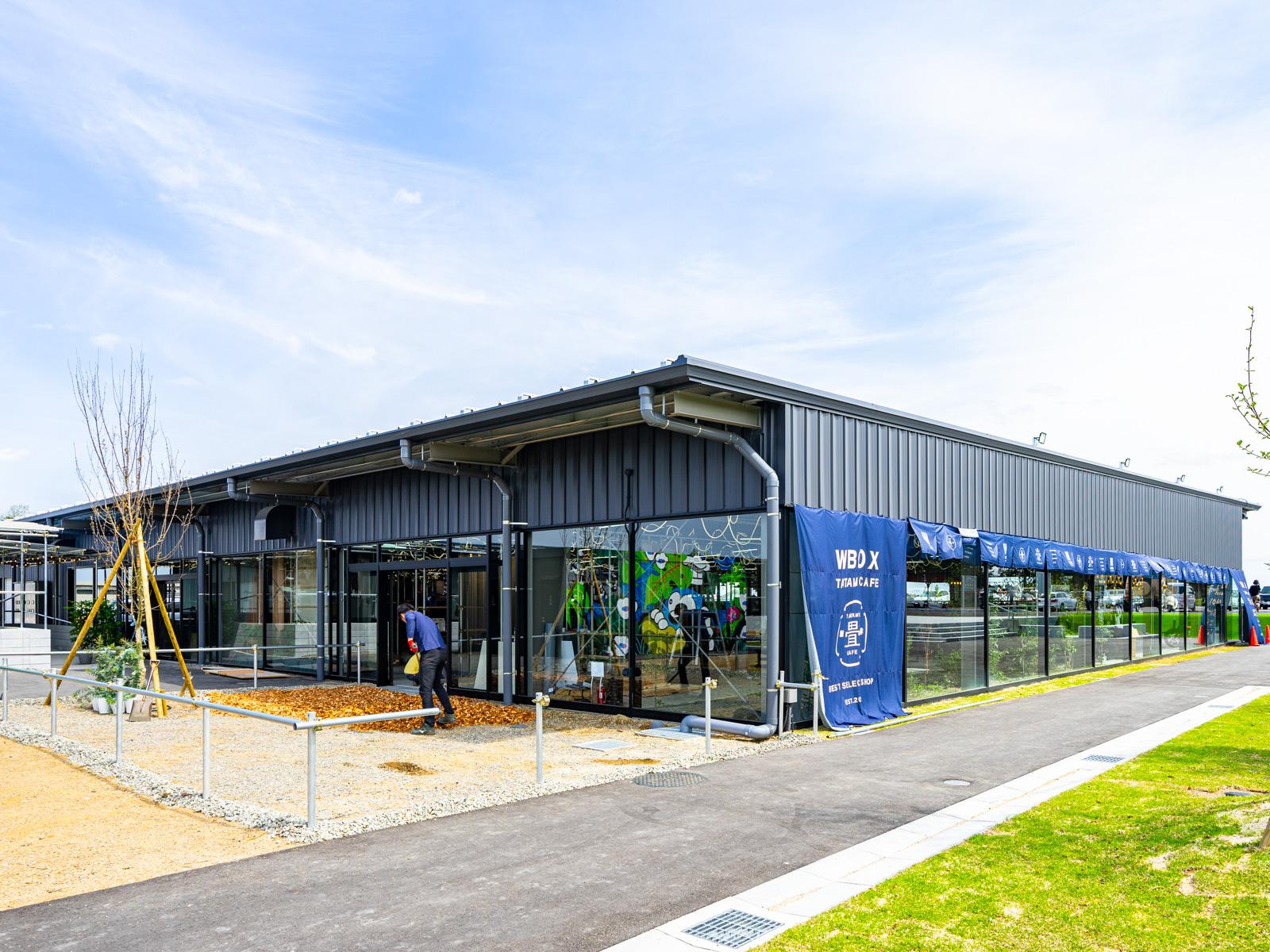 Exterior-4.JPG