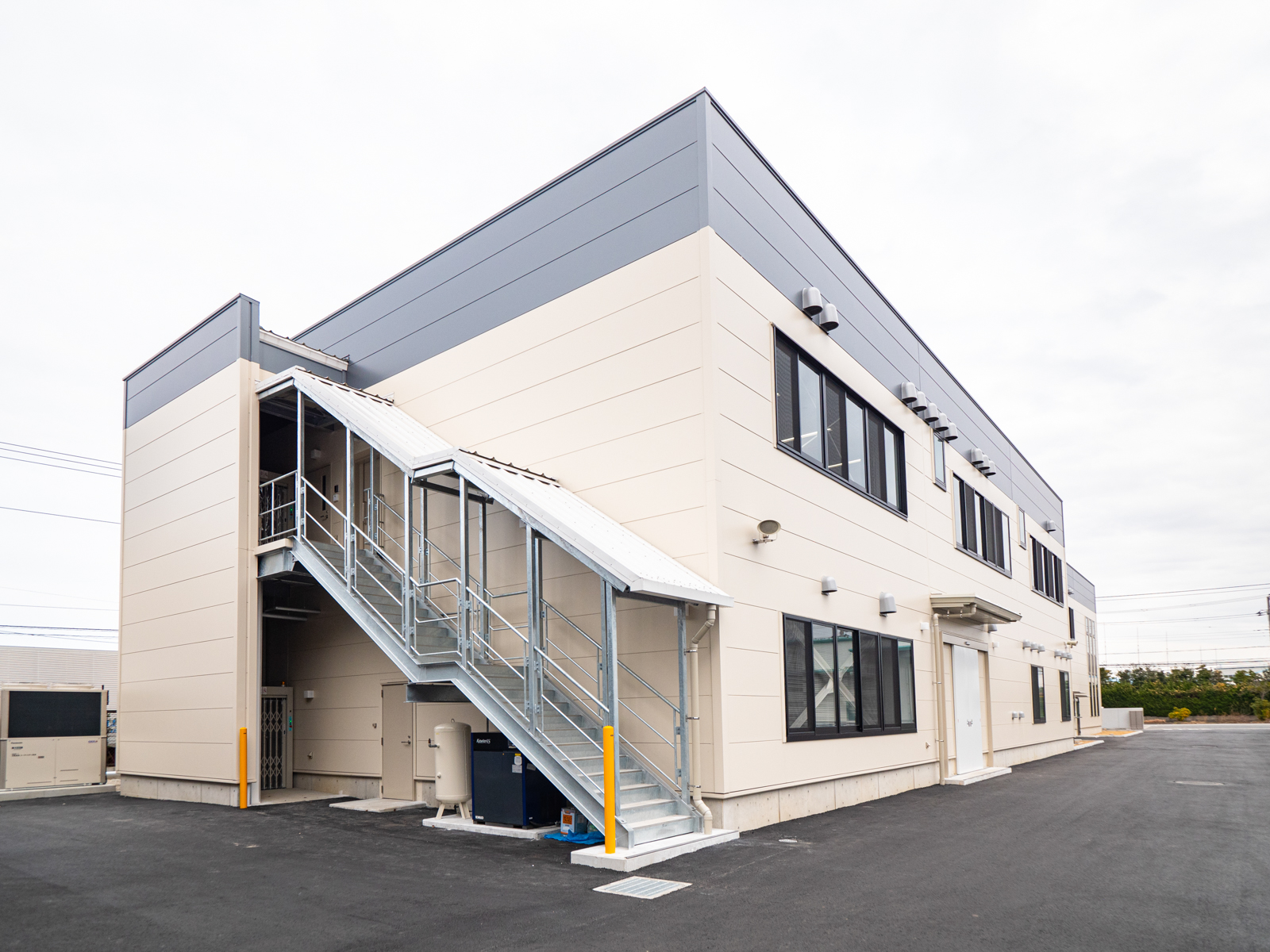Exterior-4.JPG