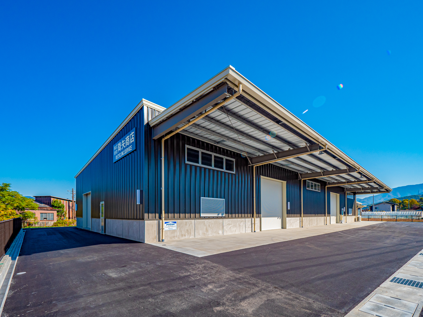 Exterior-1.JPG