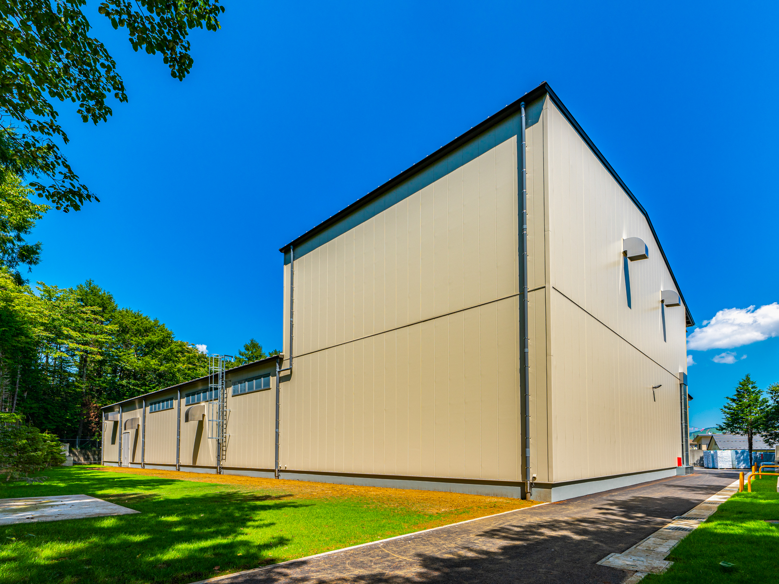 Exterior-2.JPG