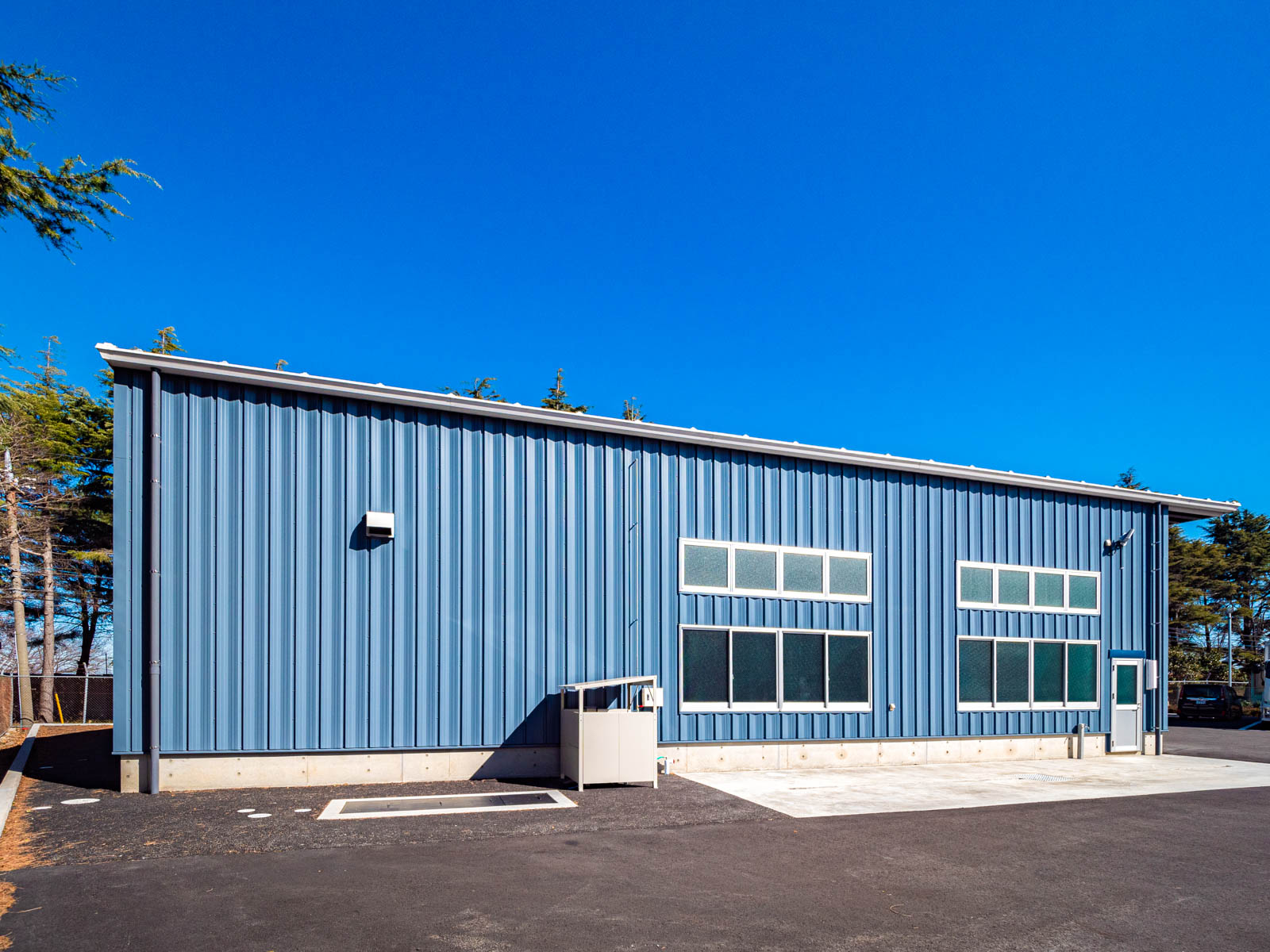 Exterior-3.JPG