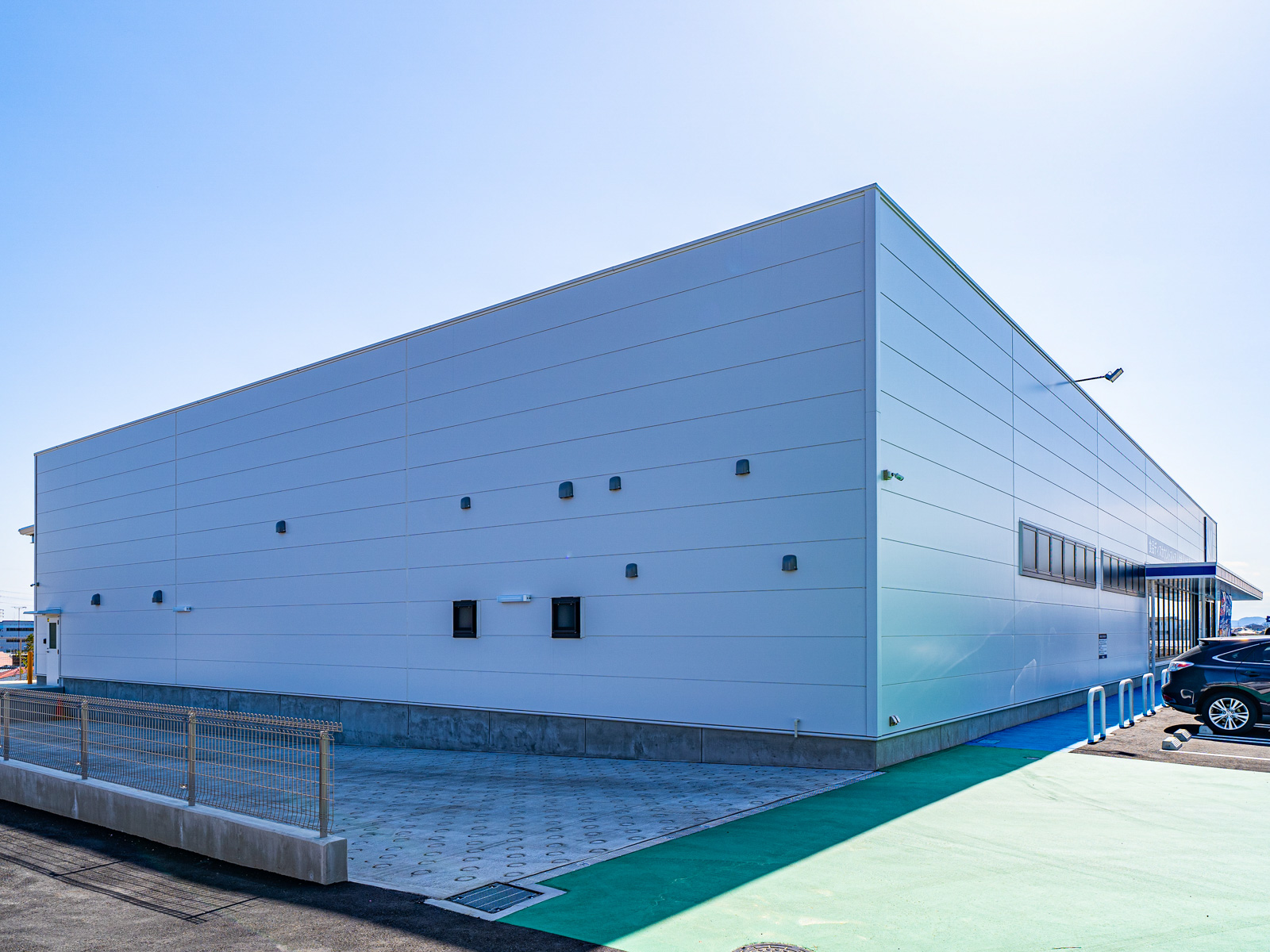 Exterior-7.JPG