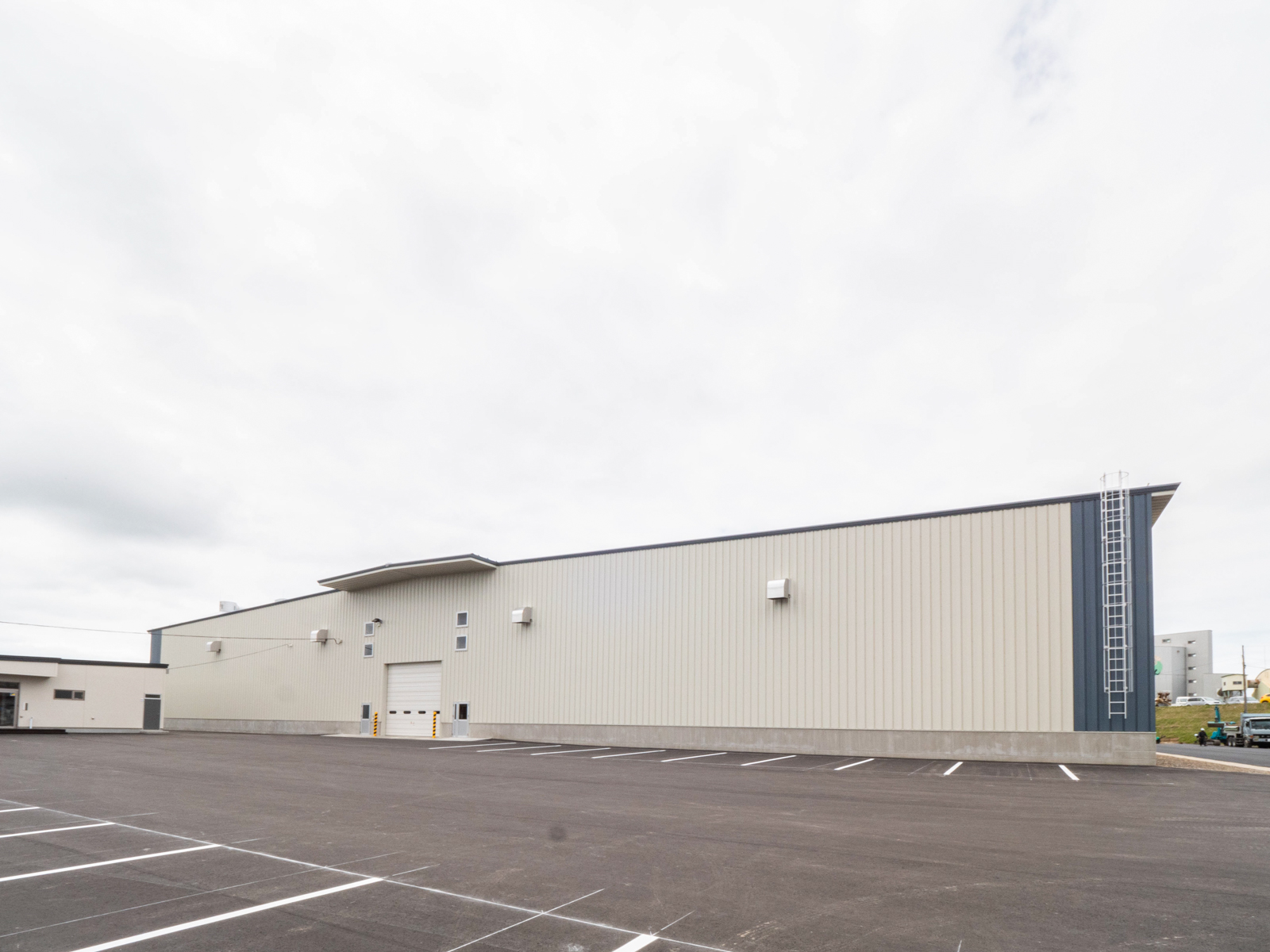 Exterior-1.JPG