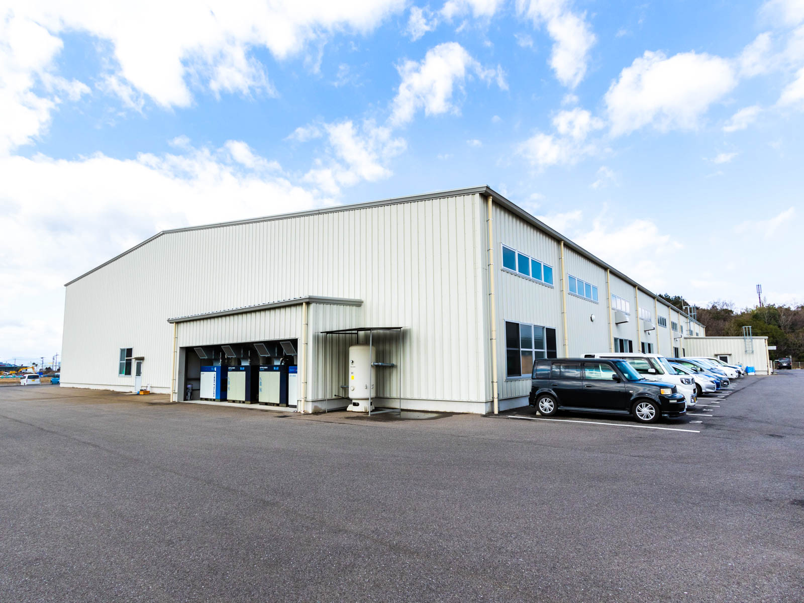 Exterior-3.JPG
