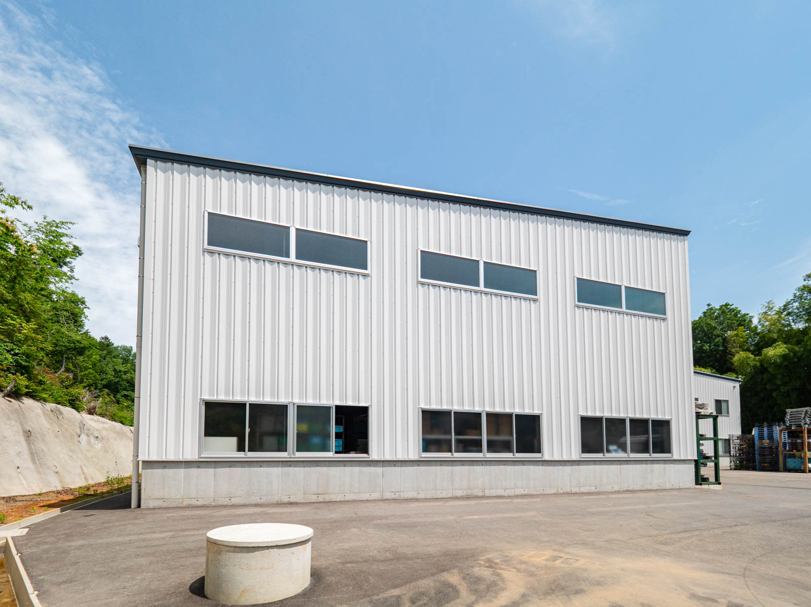 Exterior-5.JPG