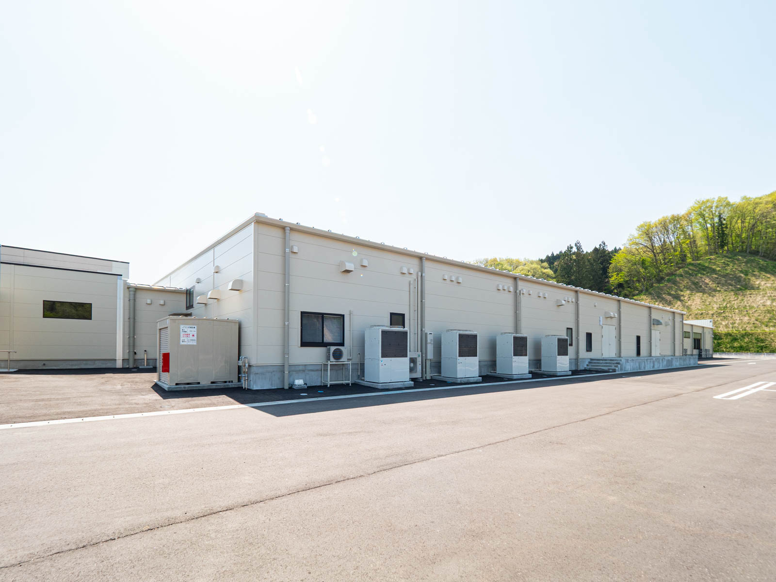 Exterior-5.JPG