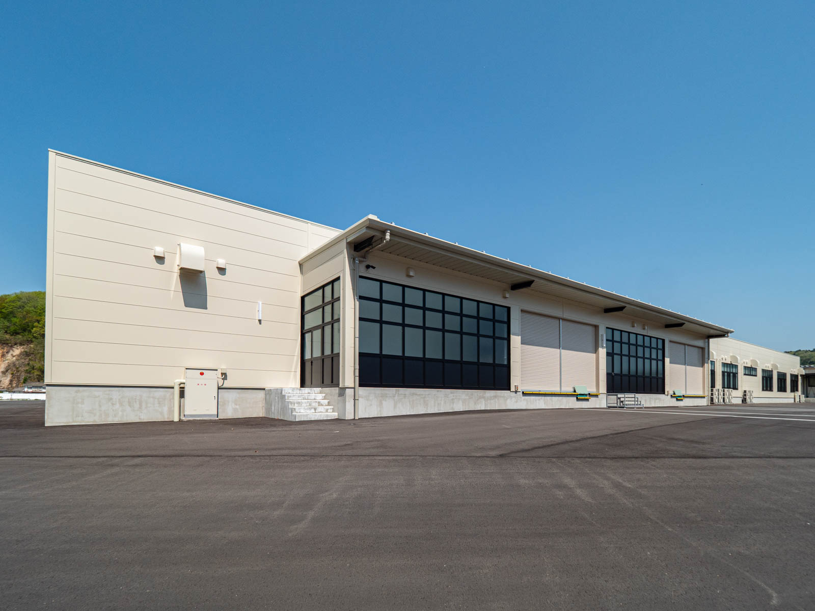 Exterior-5.JPG