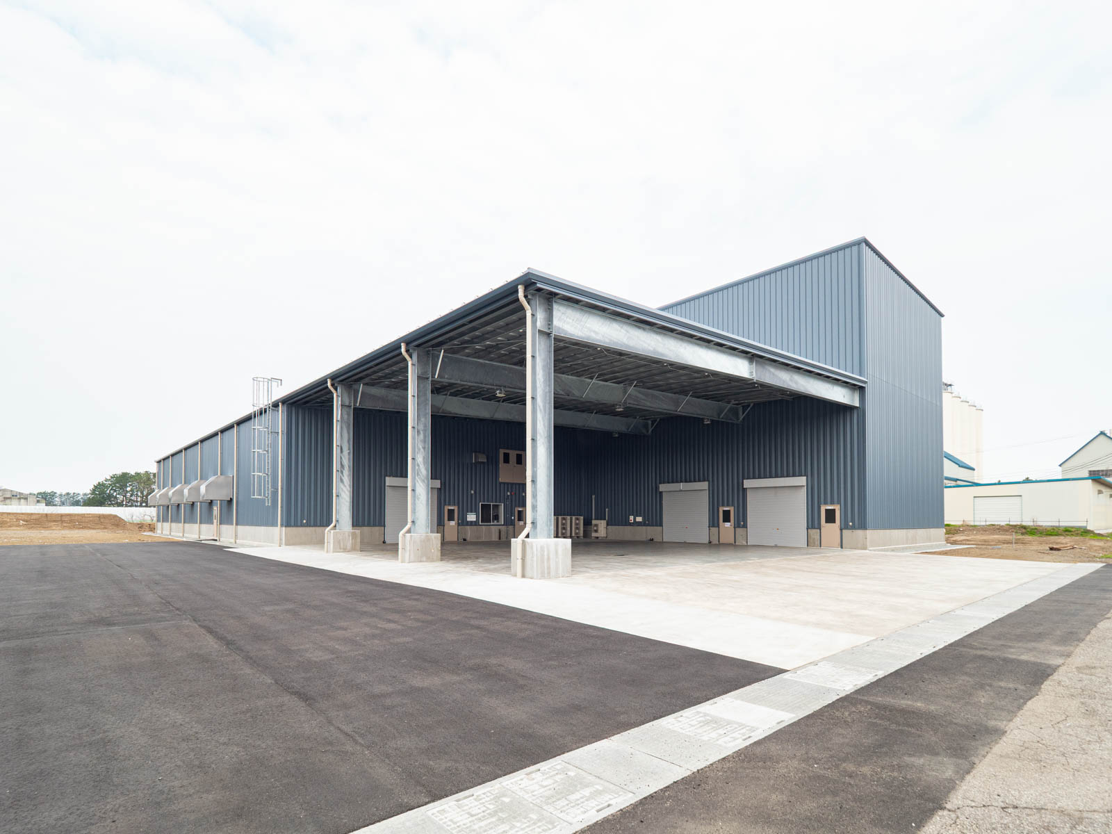 Exterior-5.JPG