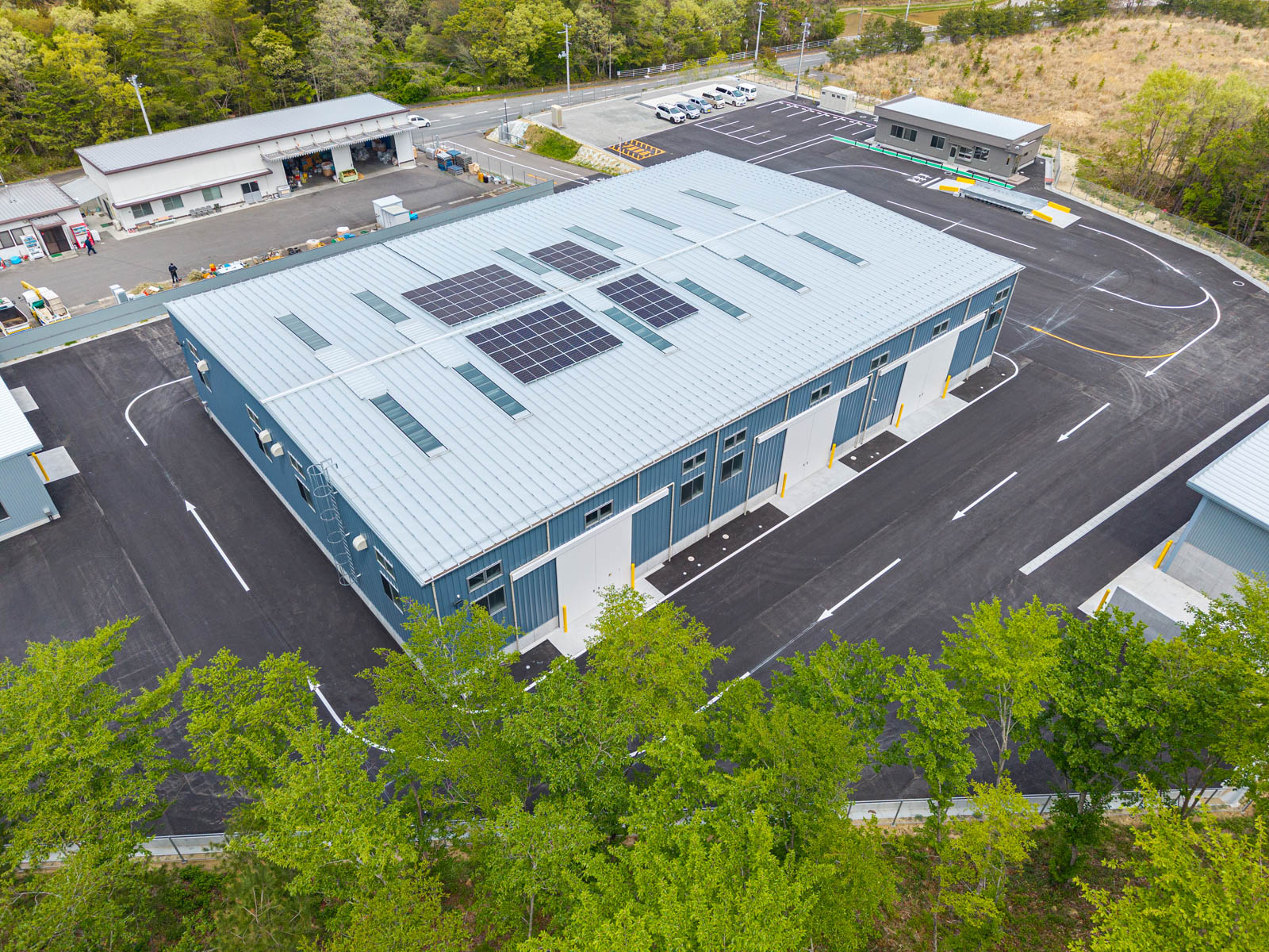 Exterior-4.JPG