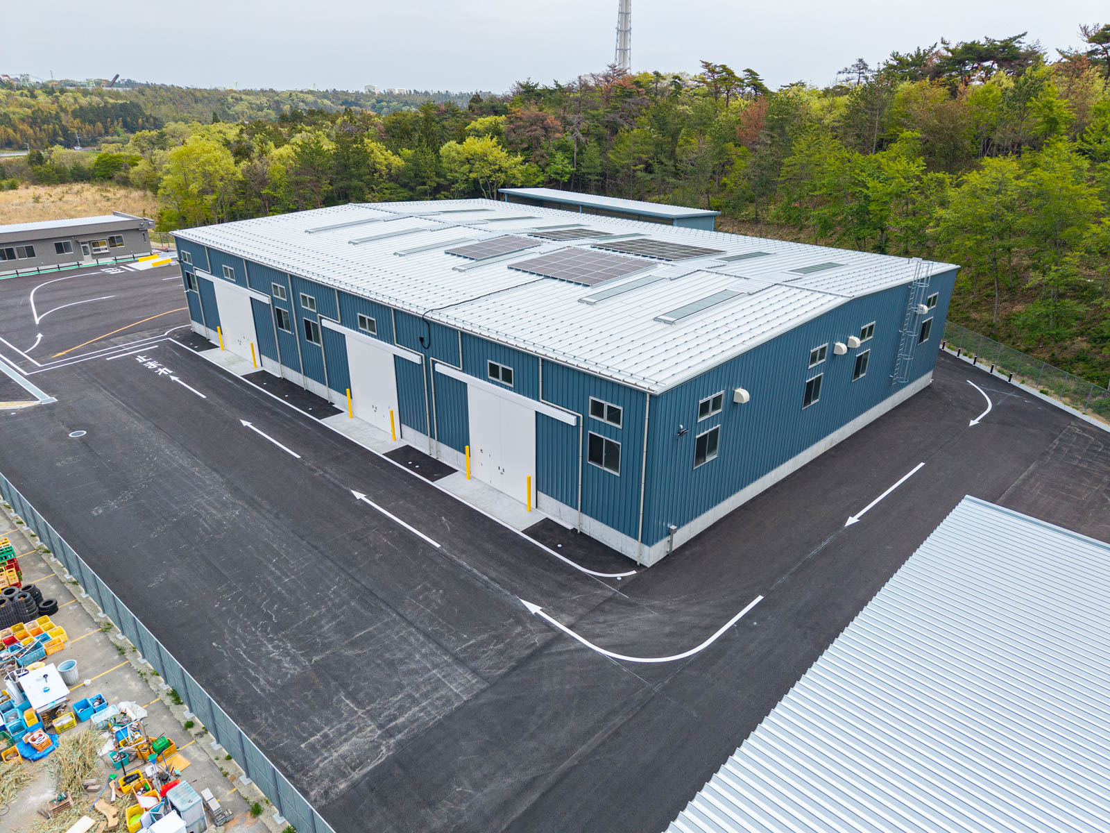 Exterior-3.JPG