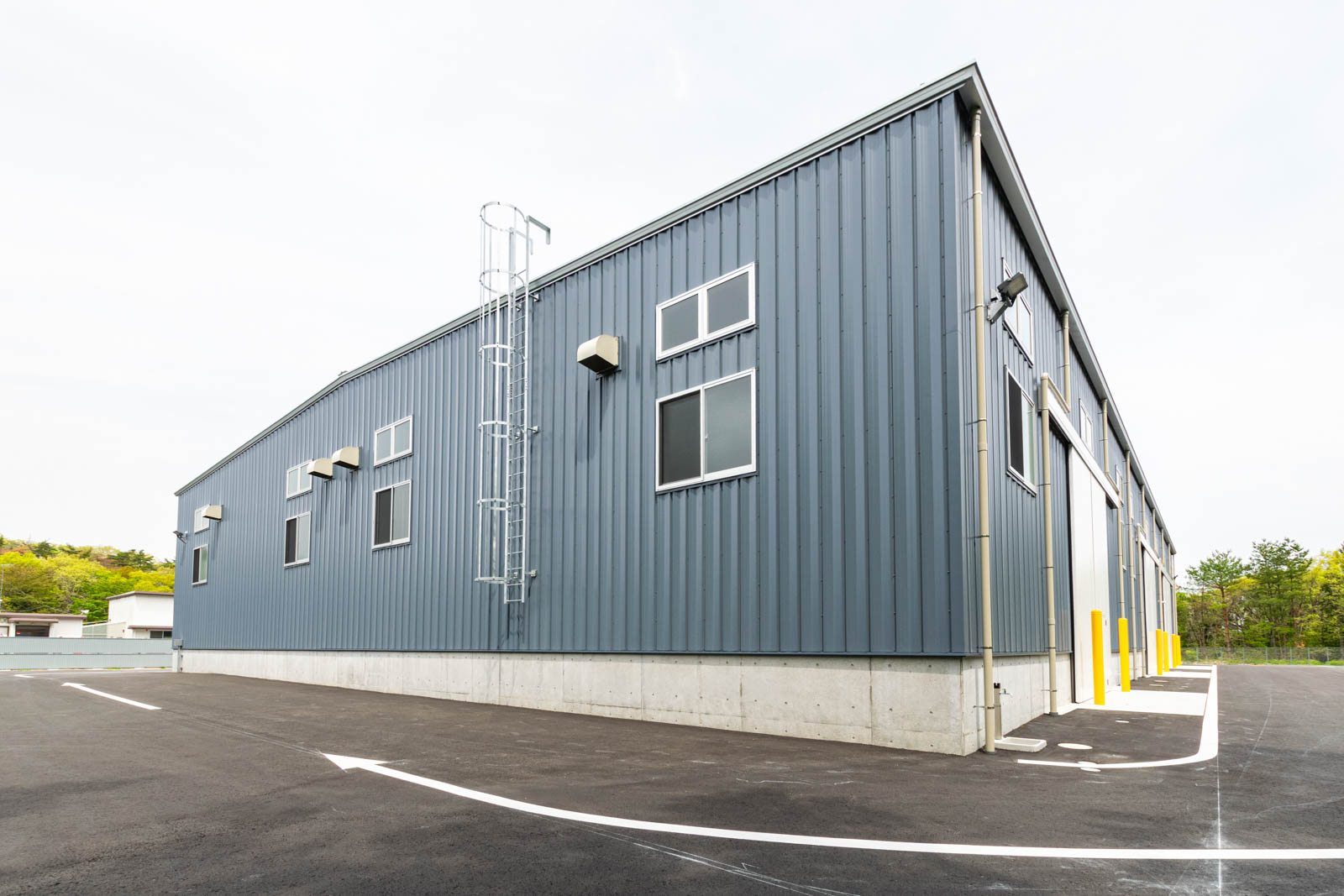 Exterior-5.JPG