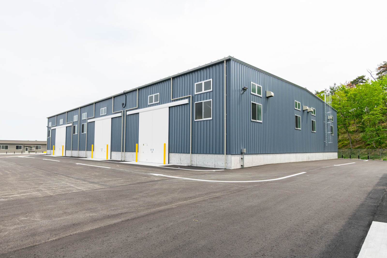 Exterior-5.JPG