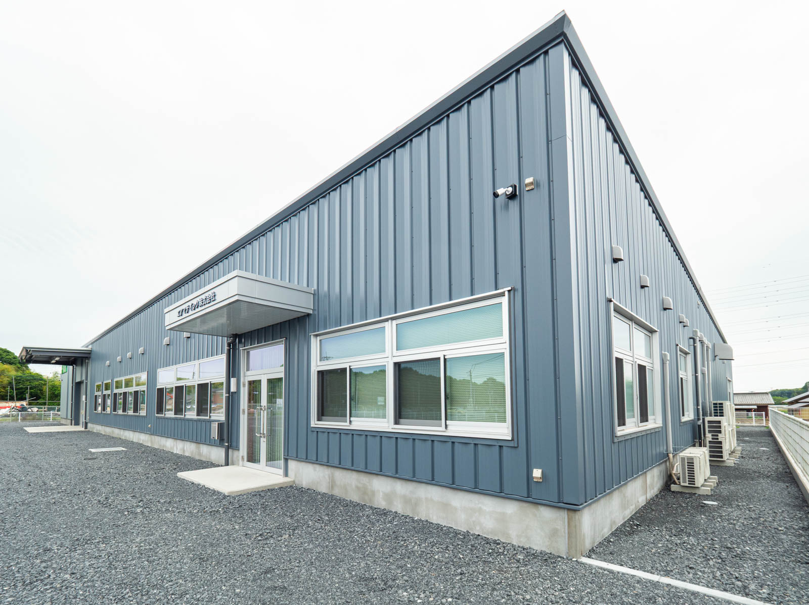 Exterior-5.JPG